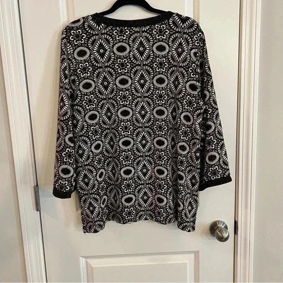 Alfred Dunner Woman Blouse Sz 1X Faux Gold Metallic Accents Shimmery Glittery - Picture 3 of 4